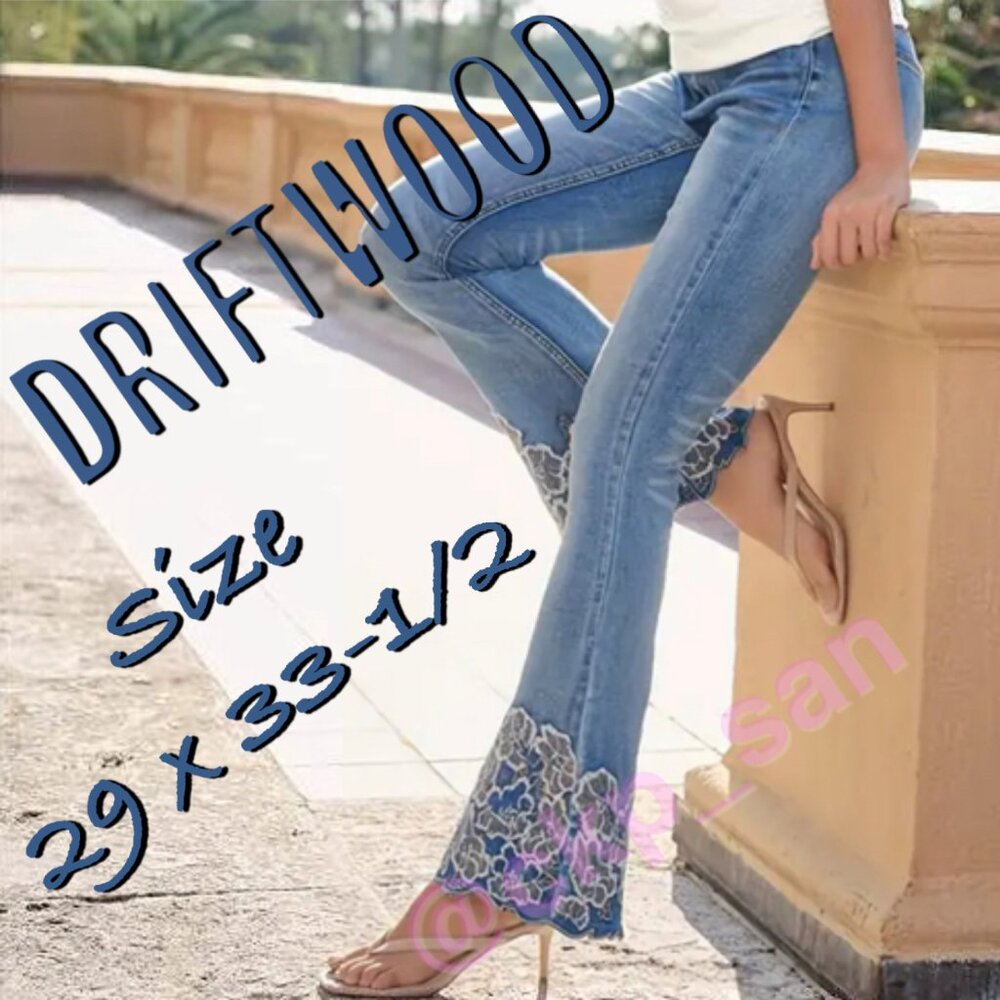 NWT Rare Driftwood Farrah Embroidered Flare Jeans Sz 29 - Picture 1 of 14